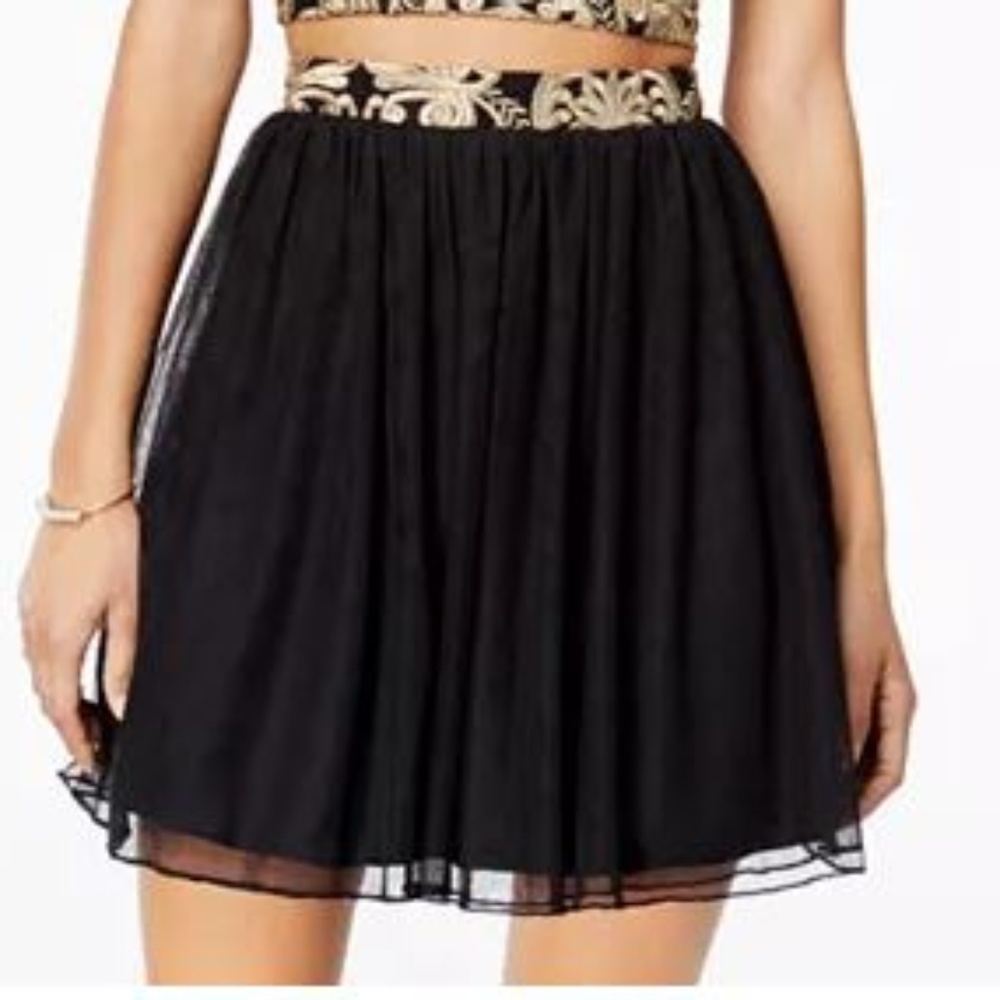 Say Yes to the Dress Juniors' Embroidered skirt-11
